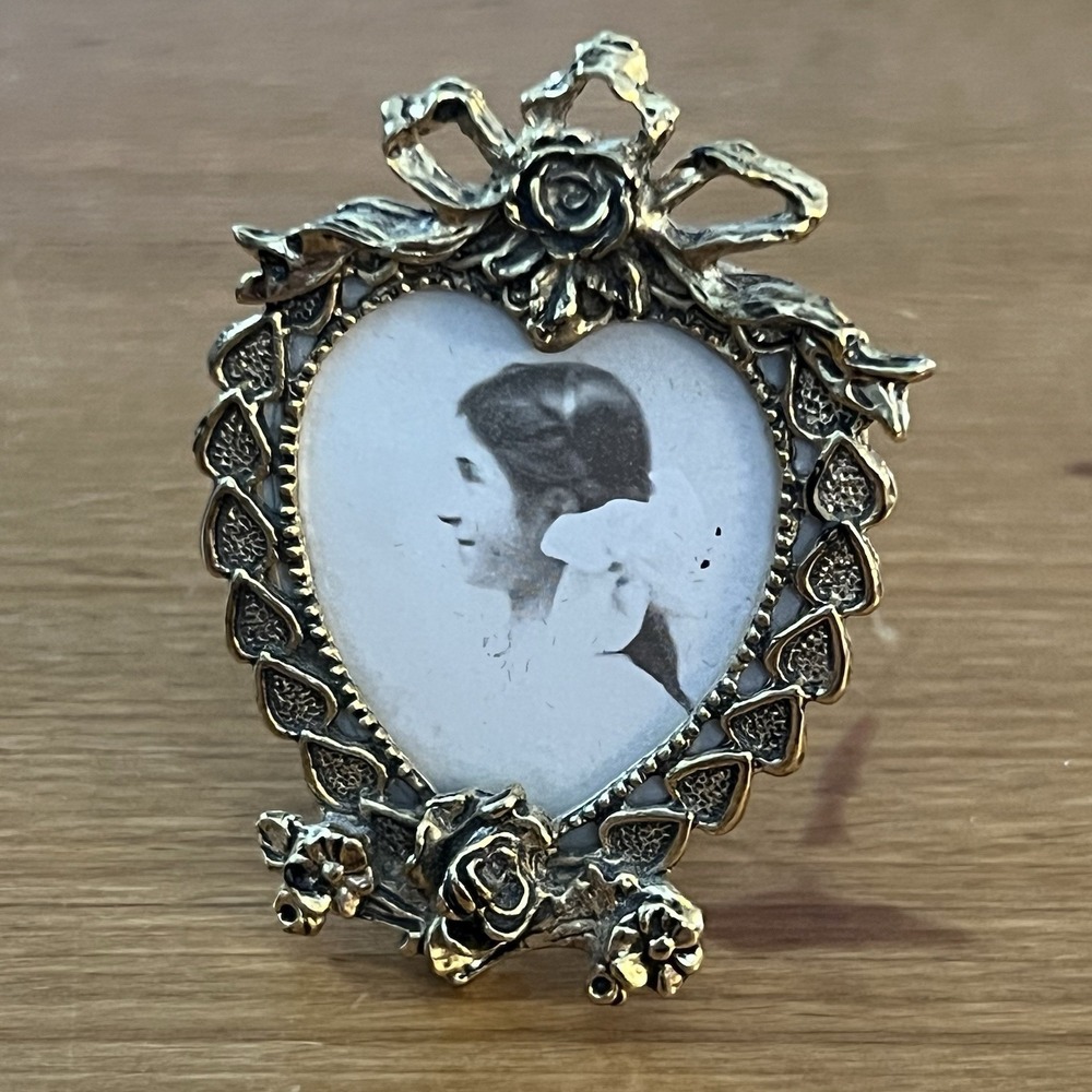 Vintage Brass Heart Mini Picture Frame Rose Bow Easel Back Decor Grandma Vanity